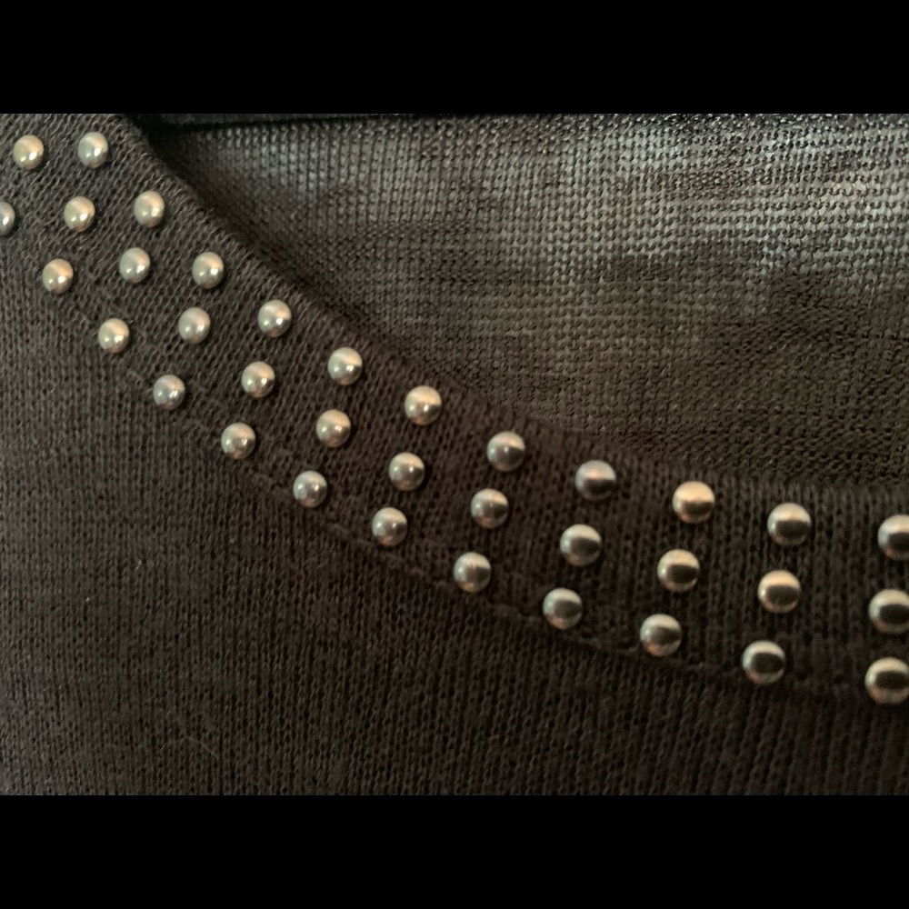 Essentials Blouse - Picture 3 of 3